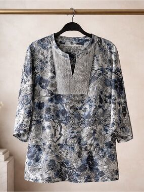 Chico’s Size 2 Blue & White Floral Tunic Blouse | Boho Chic